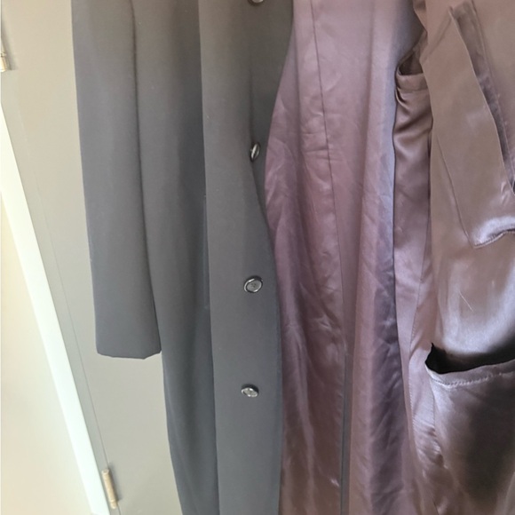 O’CONNOR’S 42L Wool mint condition “Rambler” overcoat navy, ultra luxury classic - Picture 8 of 15